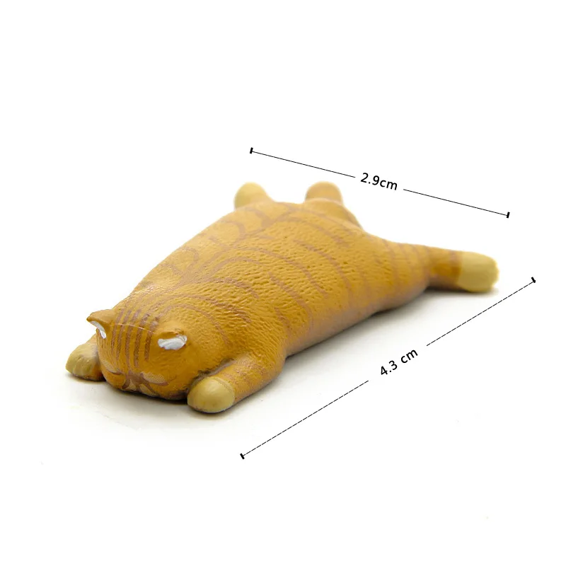 Detalle de figura miniatura durmiendo