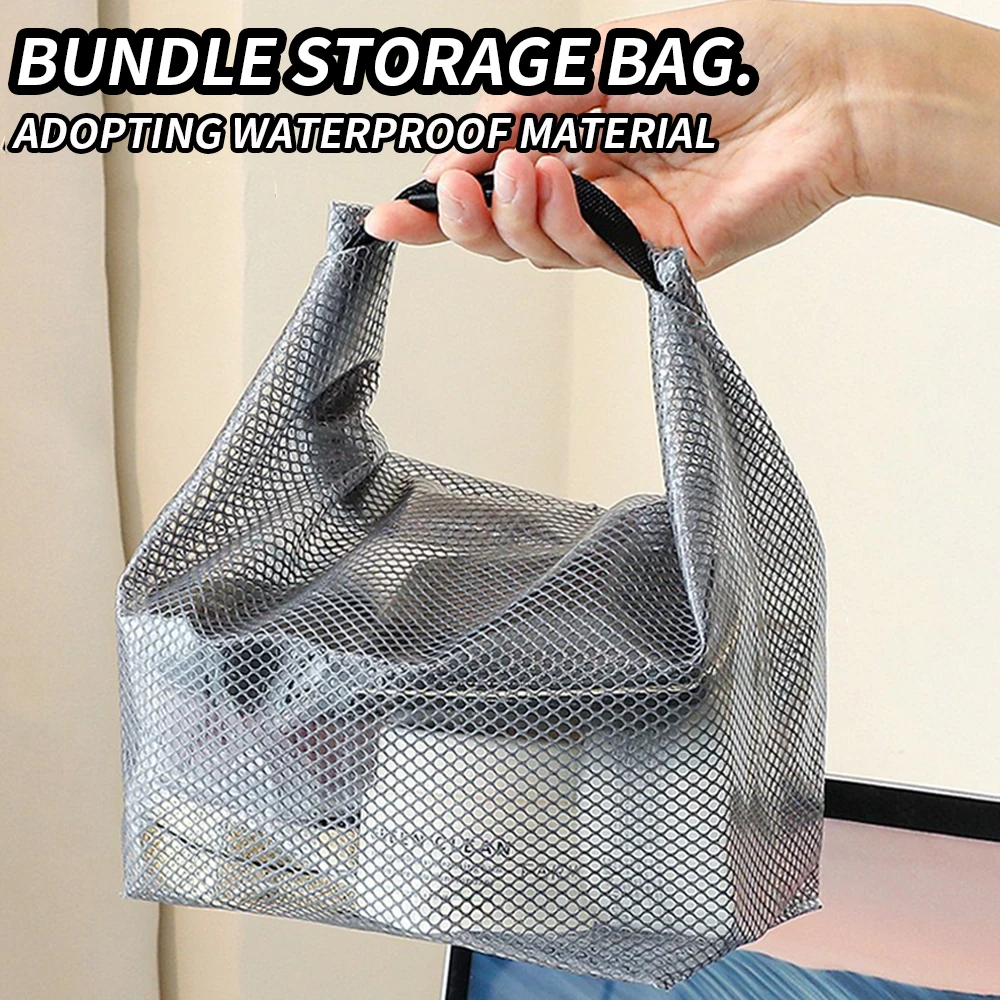 Bolsa impermeable de aseo con malla transparente y cordón rápido - imagen 3