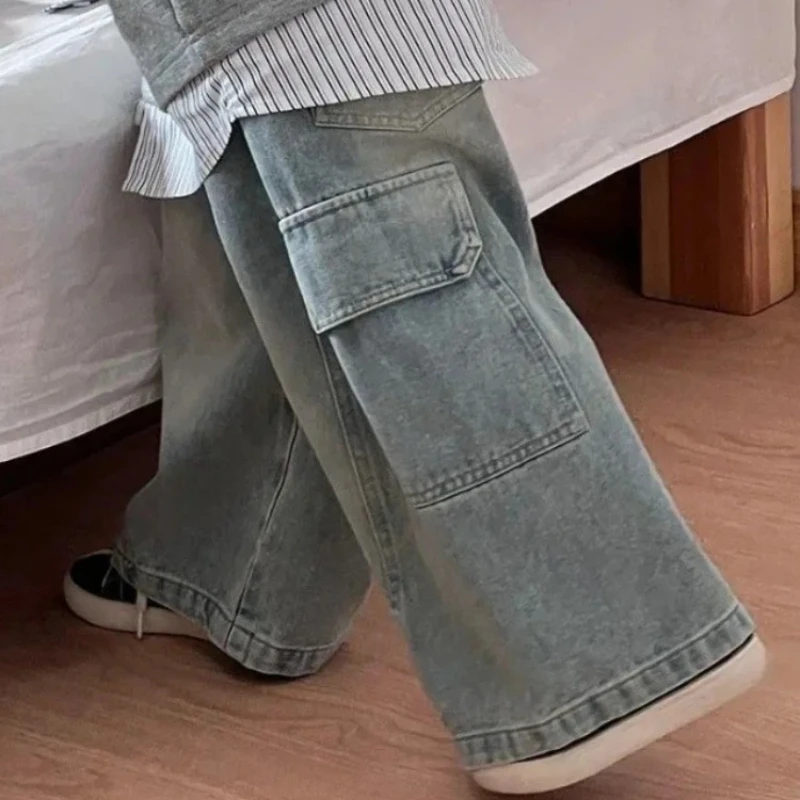 Pantalones vaqueros rectos con gran bolsillo trasero para niños