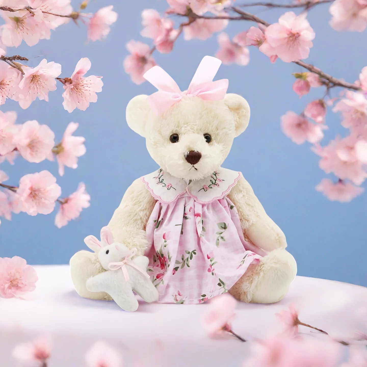 Osito de peluche con ropa de dormir, ideal para abrazar
