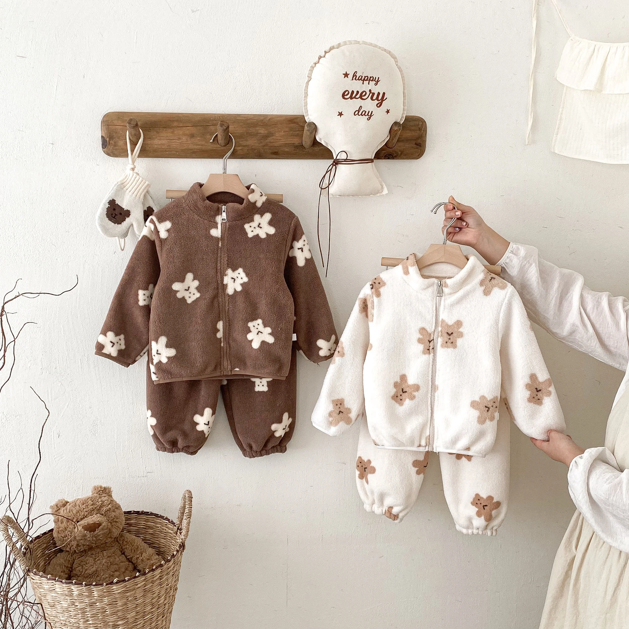 Conjunto de polar bebé con dibujos animados - imagen 3