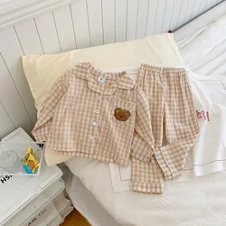 Pijamas infantiles de algodón suave a cuadros con oso