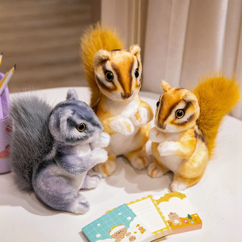 Peluche ardilla realista suave para niñas, cola grande - imagen 2