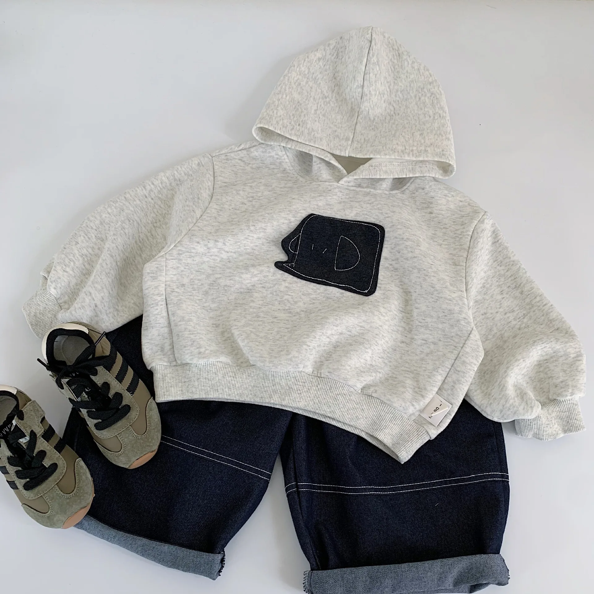 Sudadera con capucha infantil de otoño con estampado de dibujos