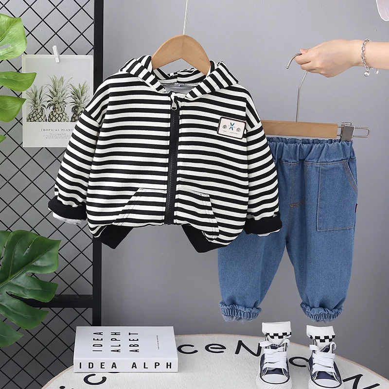 Conjunto de chándal de otoño para bebé con capucha a rayas - imagen 4
