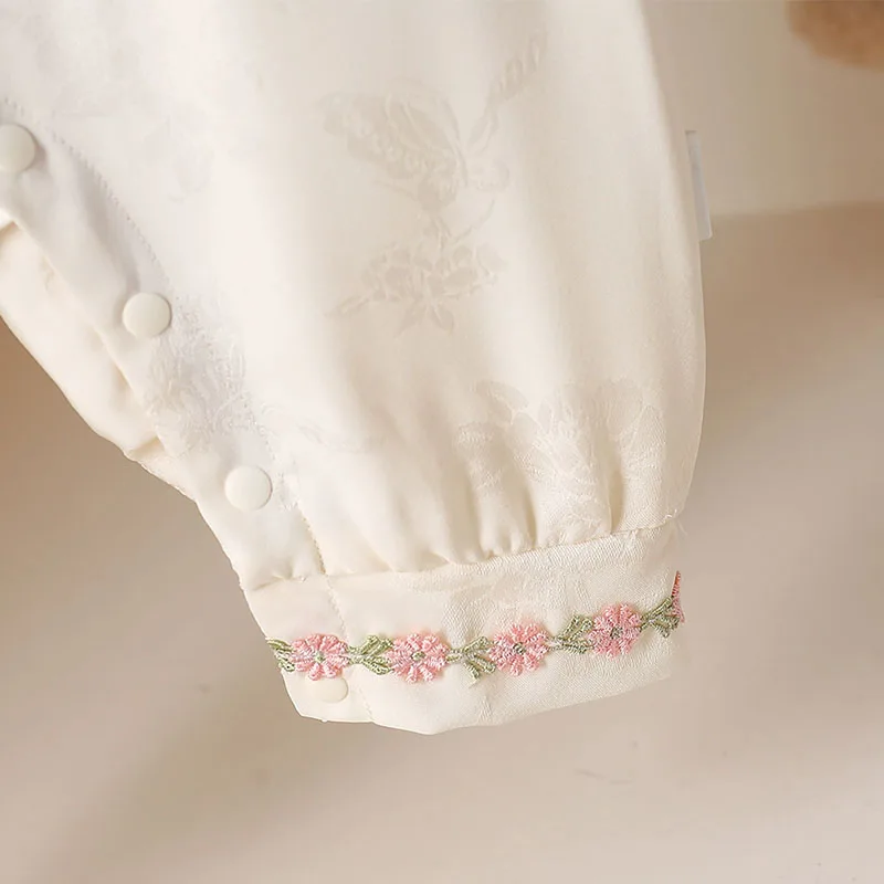 Mono recién nacido manga larga rosa con bordado floral estilo chino - imagen 3
