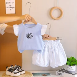 Conjunto de verano niña: camiseta manga corta y pantalón corto