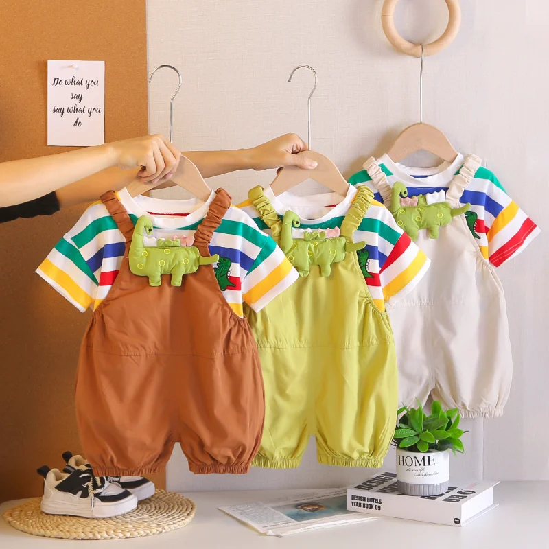 Conjunto de verano para bebé: camiseta a rayas y pantalón corto - imagen 2