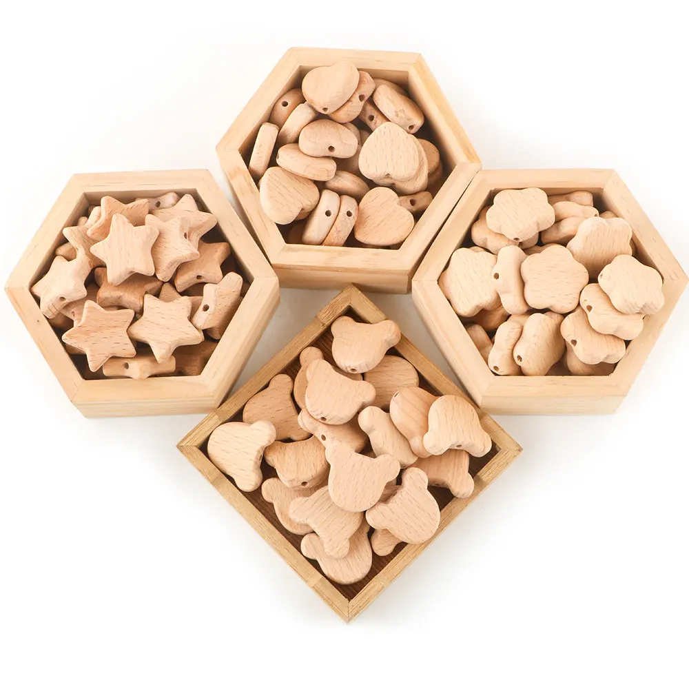 Motivos variados en cuentas de madera natural