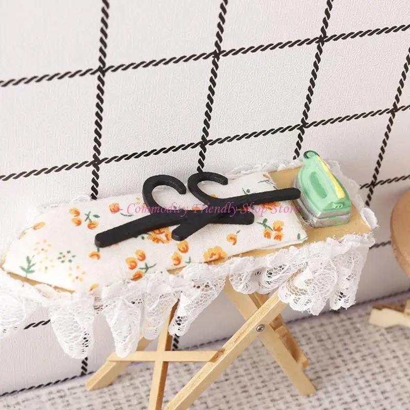 Perchas de madera para muñecas mini de juguete, guardar ropa - imagen 2