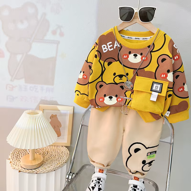 Camiseta con estampado de dibujos animados en color amarillo