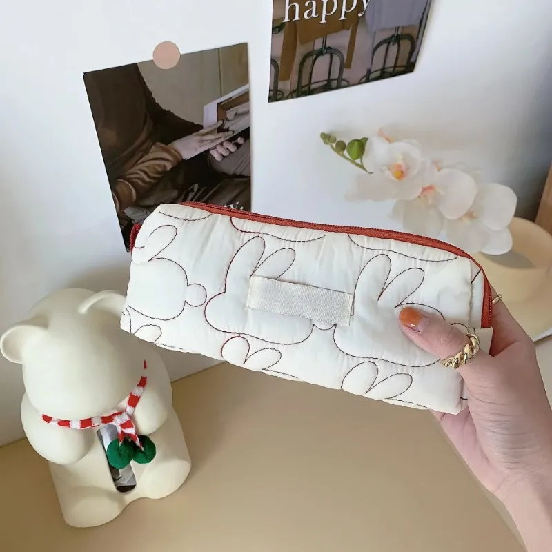 Estuche de lápices con forma de conejo para el cole - imagen 5