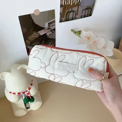 Estuche de lápices con forma de conejo para el cole