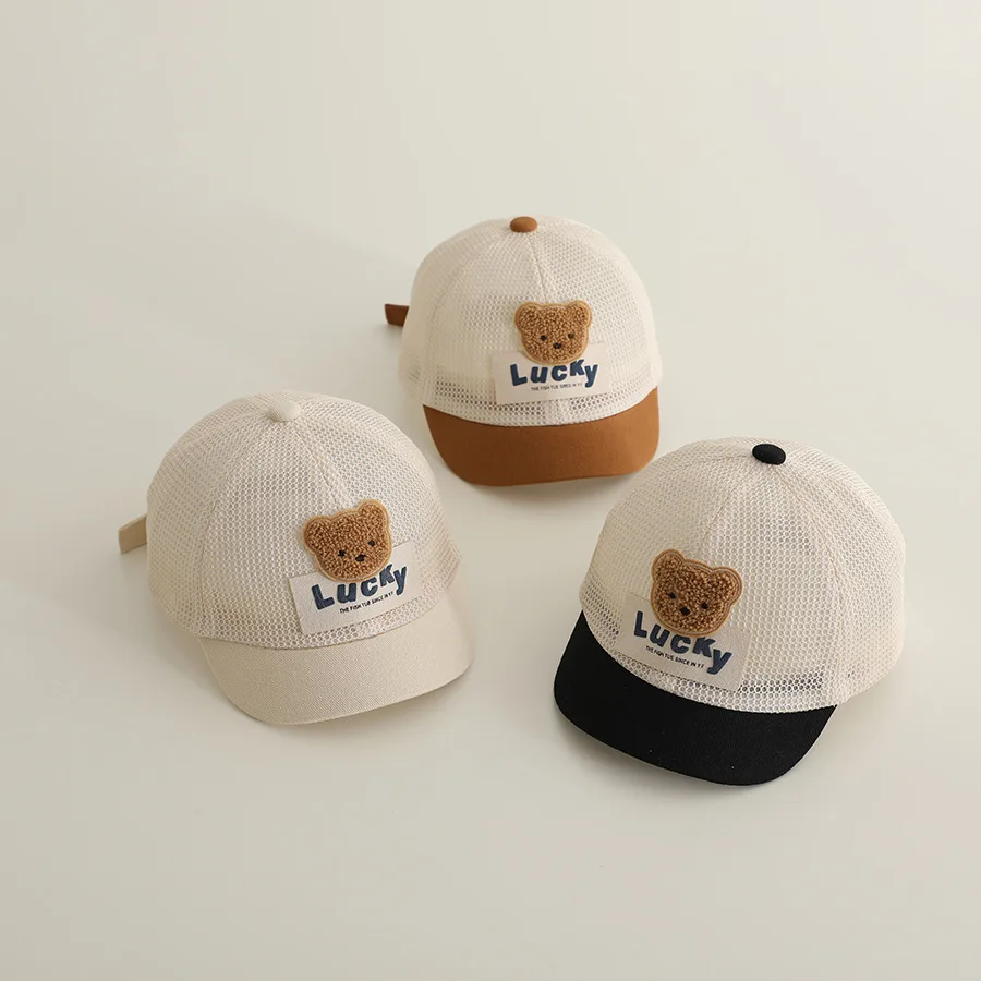 Gorra bebé para el sol en algodón con diseño de oso