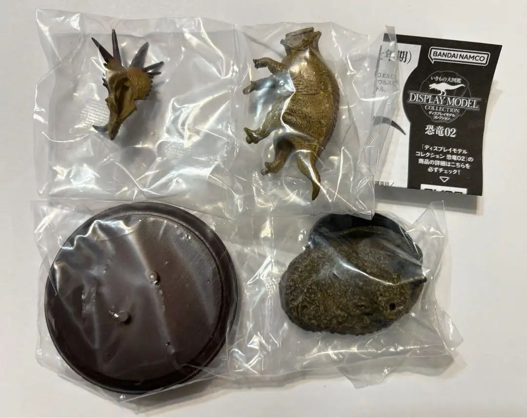Juguetes cápsula dinosaurio originales en figura de colección dinámica - imagen 3