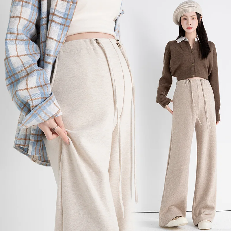 Pantalones de maternidad de seda con cintura alta y pernera ancha - imagen 2