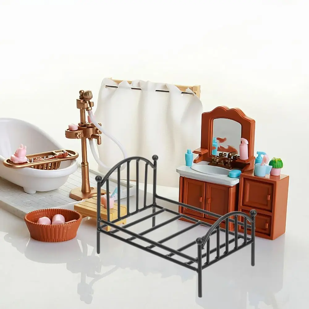 Cama muñecas hierro del estilo europeo 1:12 incluye adornos mini cuna - imagen 2