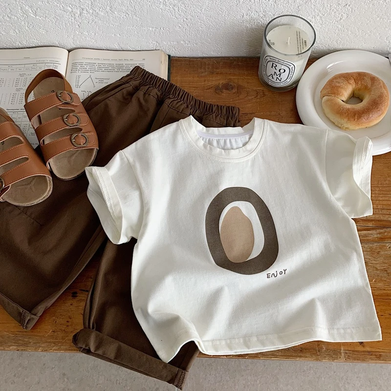 Camiseta estampada holgada para niños, lista para combinar