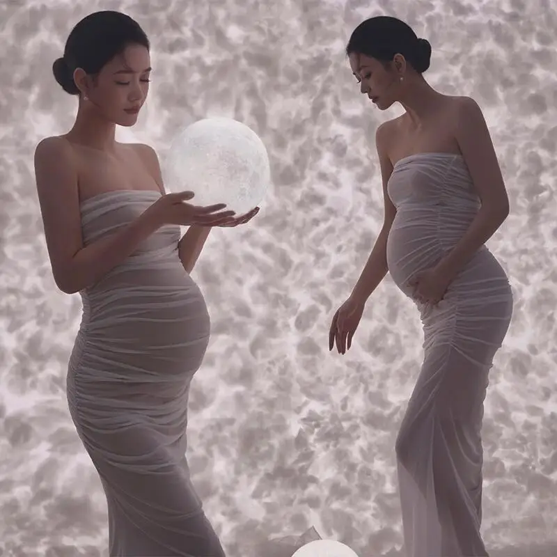 Vestido de maternidad blanco con hombros descubiertos para fotos - imagen 5