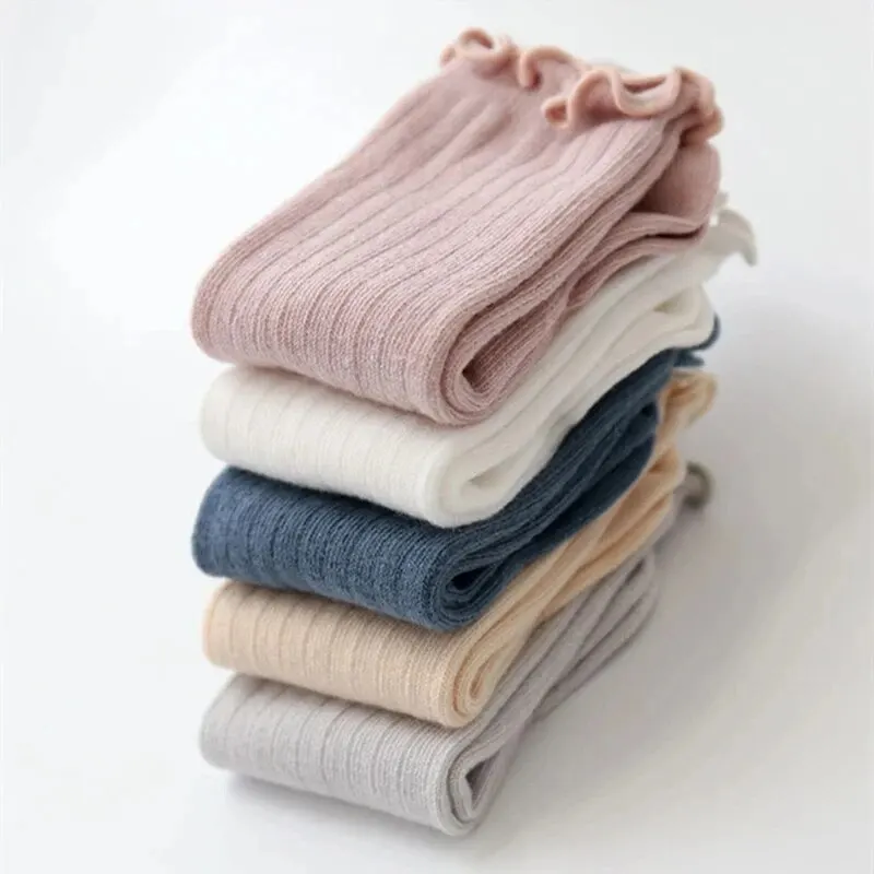 Calcetines largos de algodón con encaje y volantes para niña - imagen 2