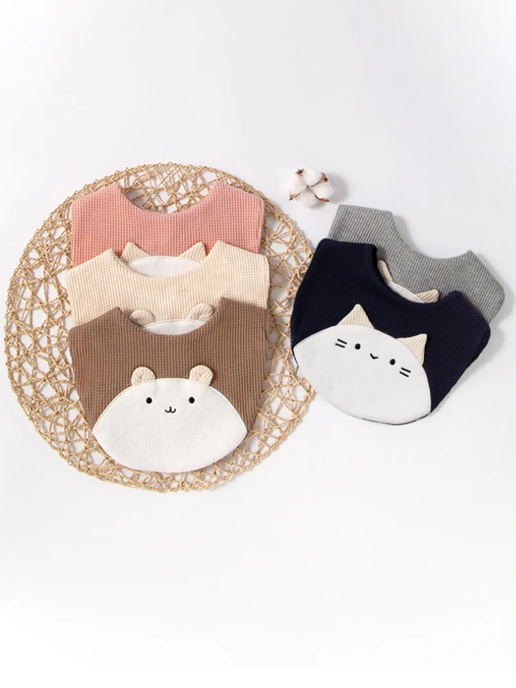 Babero de peluche con forma de oso para bebé - imagen 2