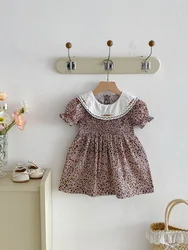 Vestido de verano floral para niña con cuello bordado