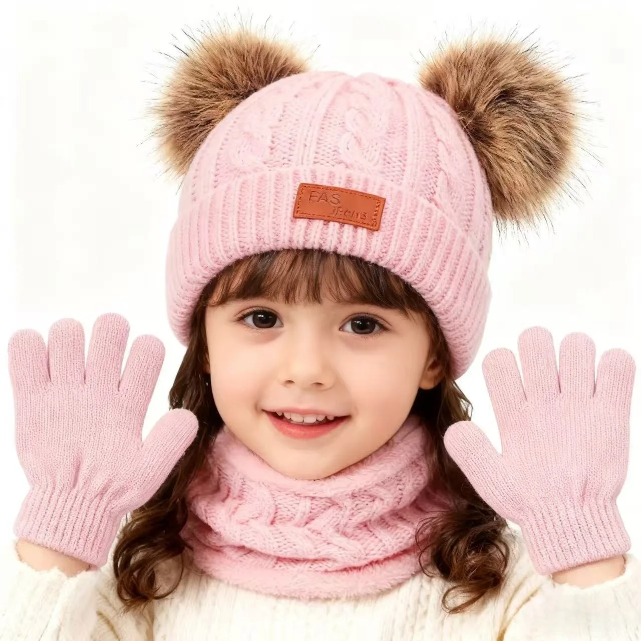 Conjunto invernal con bufanda/calientacuellos y guantes