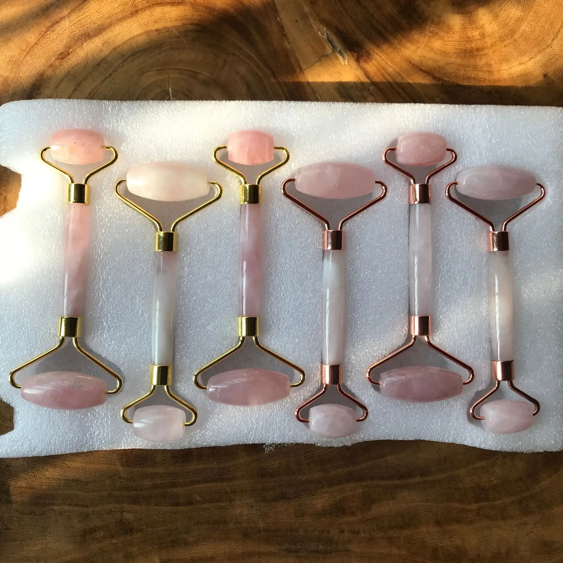 Rodillo de jade para masaje facial y gua sha de cuarzo rosa natural - imagen 5