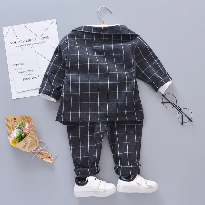 Conjunto bebé: abrigo a cuadros con camiseta y pantalón - imagen 3
