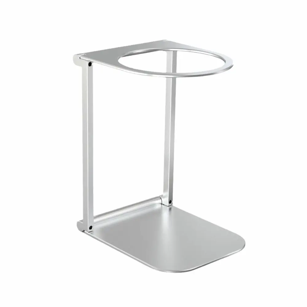 Soporte abierto mostrando estabilidad sobre encimera