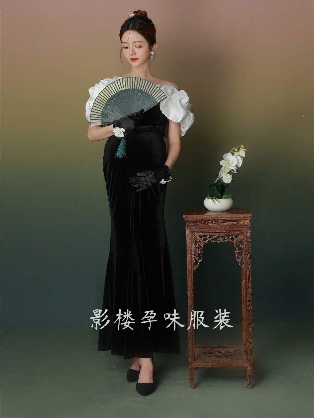 Vestido de maternidad elástico con volantes y cuello oblicuo - imagen 2