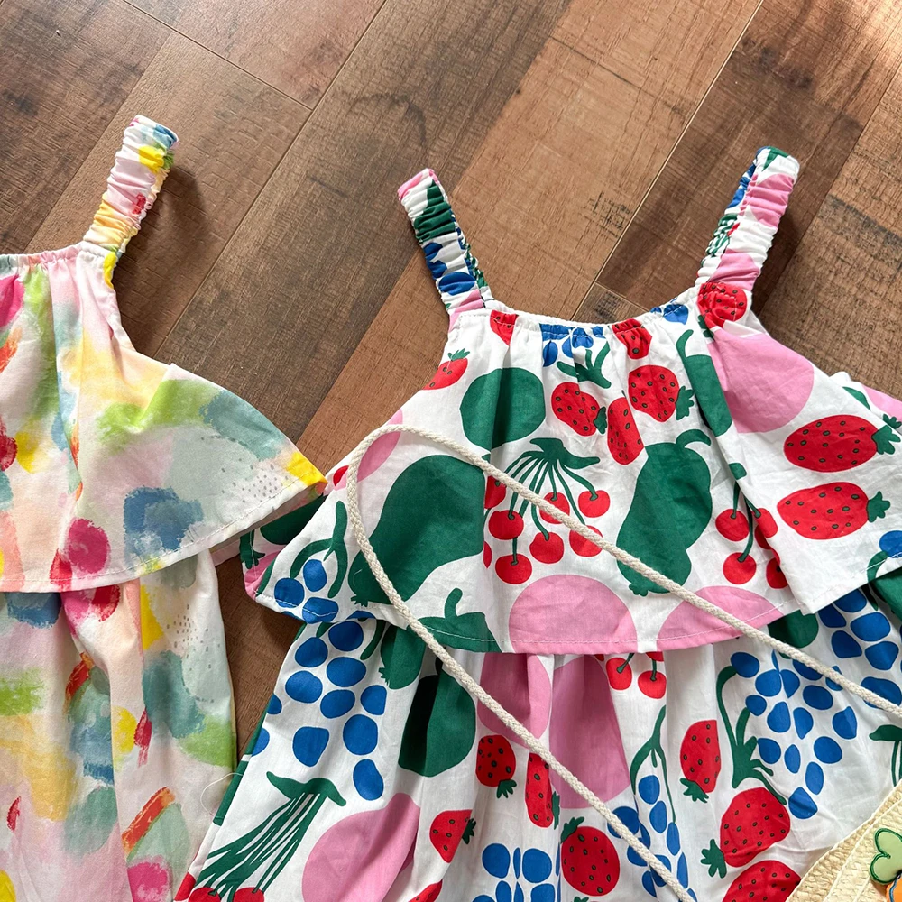 Detalle de estampado y espalda descubierta
