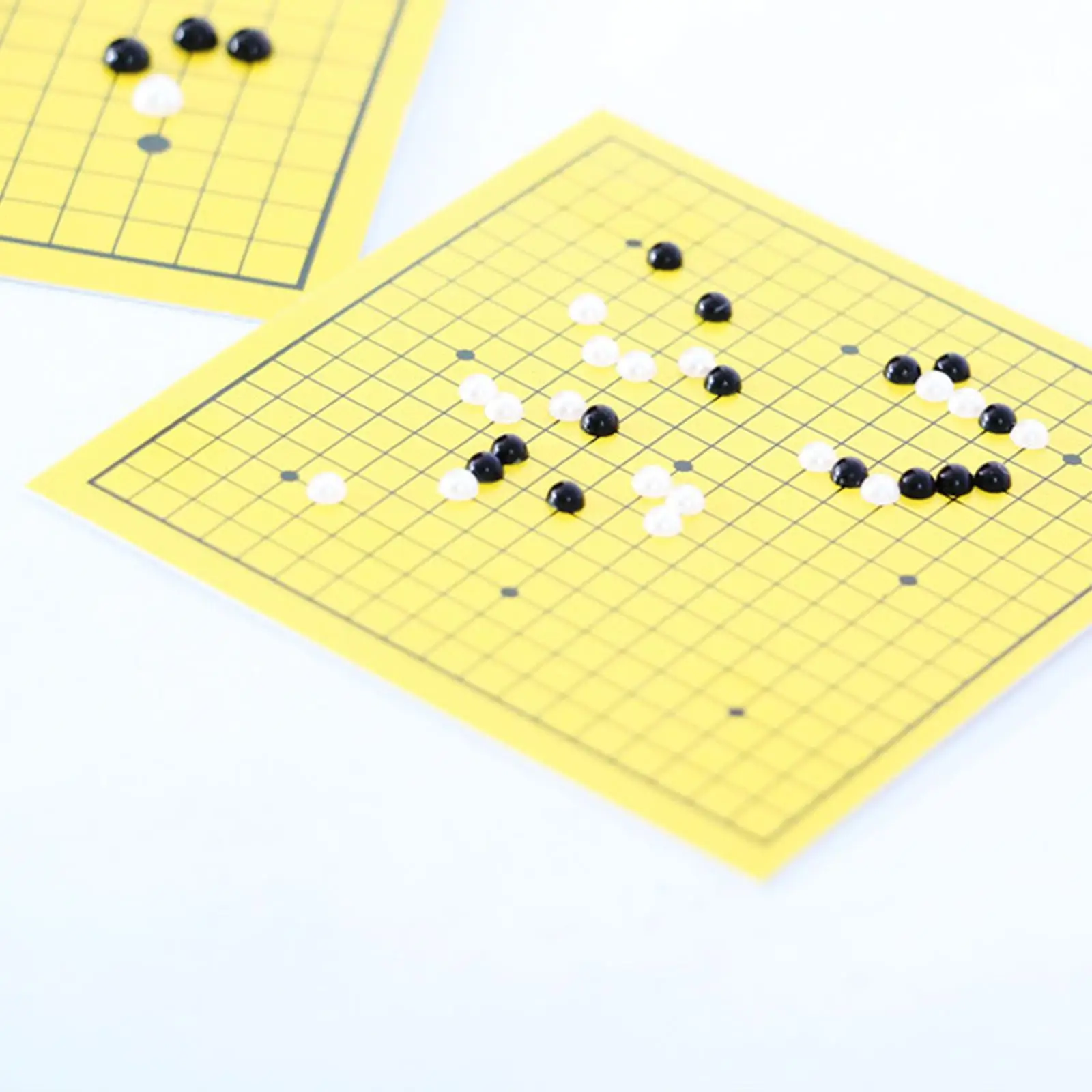 Vista del set Weiqi mini para muñecas