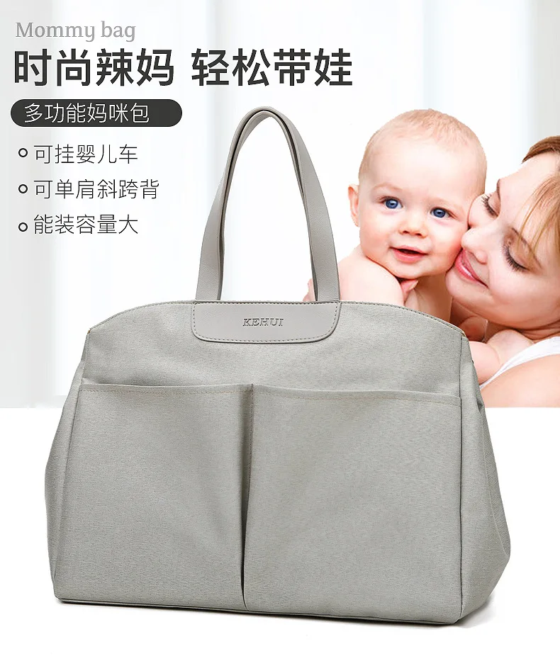 Bolso mano elegante en uso