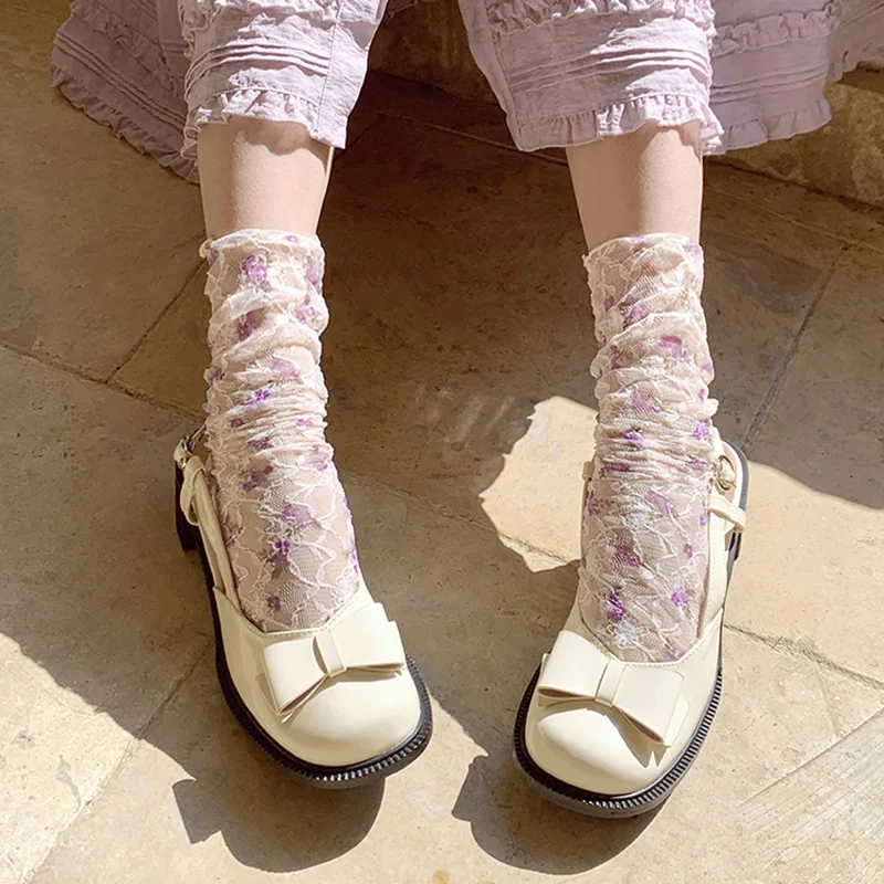 Calcetines de encaje de tubo finos con flores pequeñas para verano - imagen 4