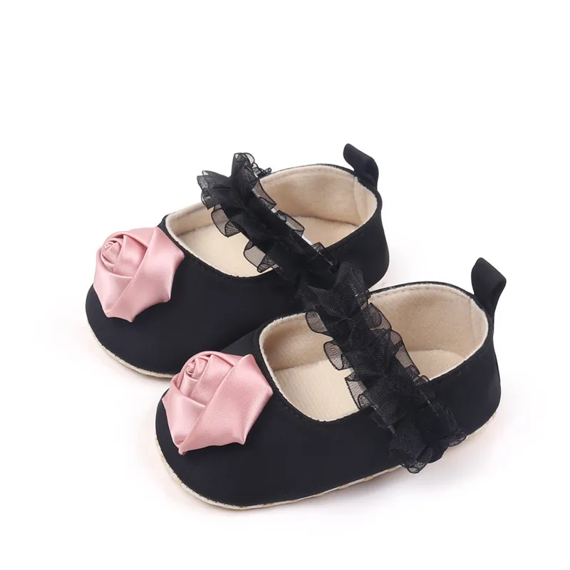 Zapatos de bebé planos estilo princesa con flores para primeros pasos