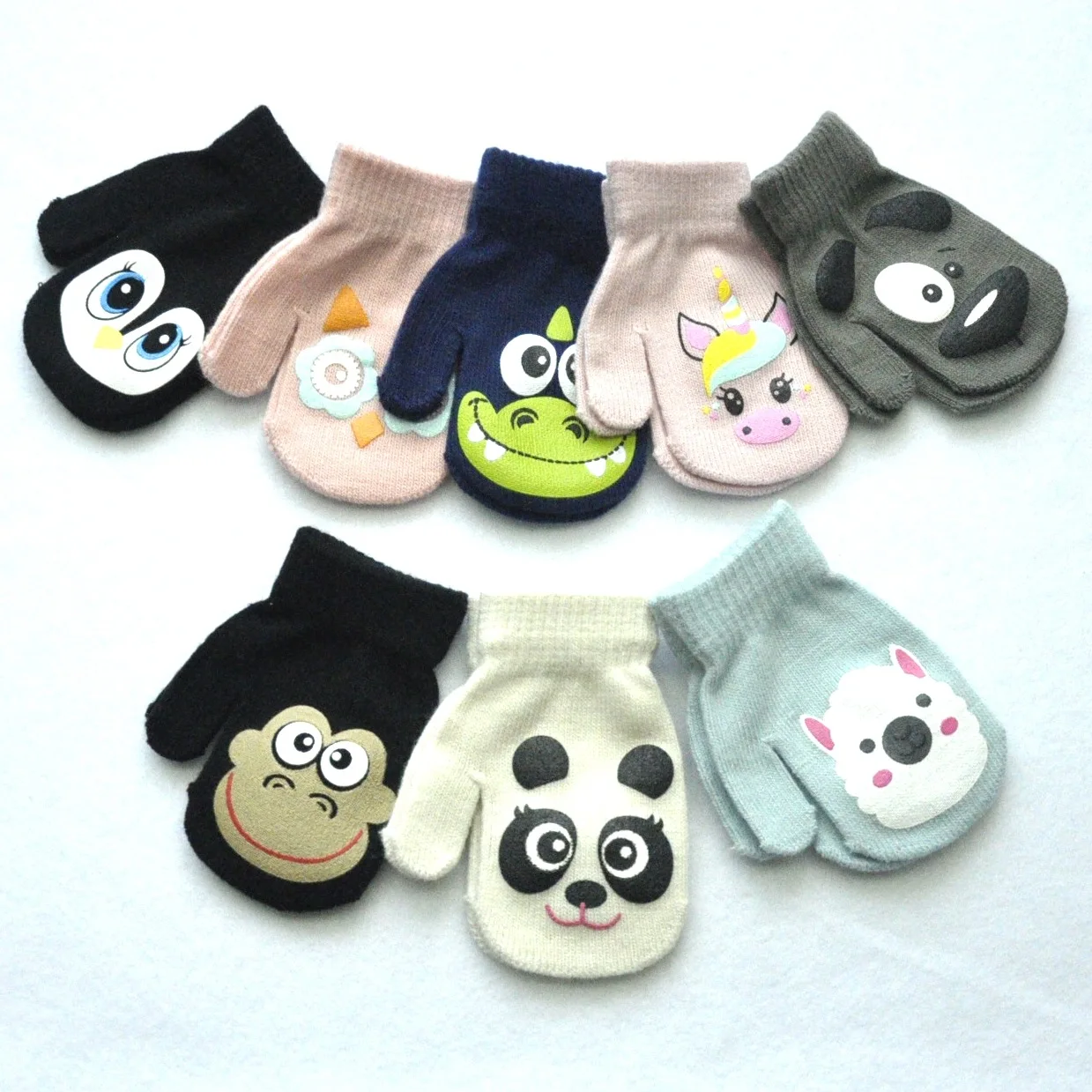 Guantes de punto cálidos para niños con diseño de oso