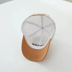 Gorra de béisbol de malla transpirable para bebé con visera solar