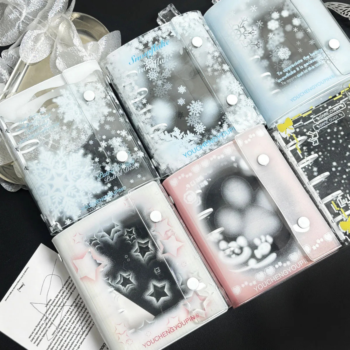 Carpeta transparente con doble botón para cuaderno escolar - imagen 2