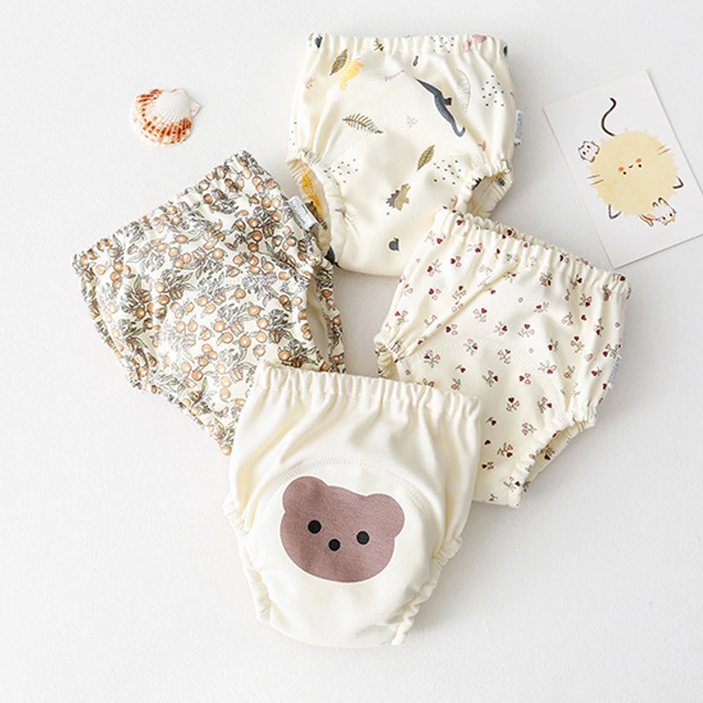 Estampado infantil de osito y coches