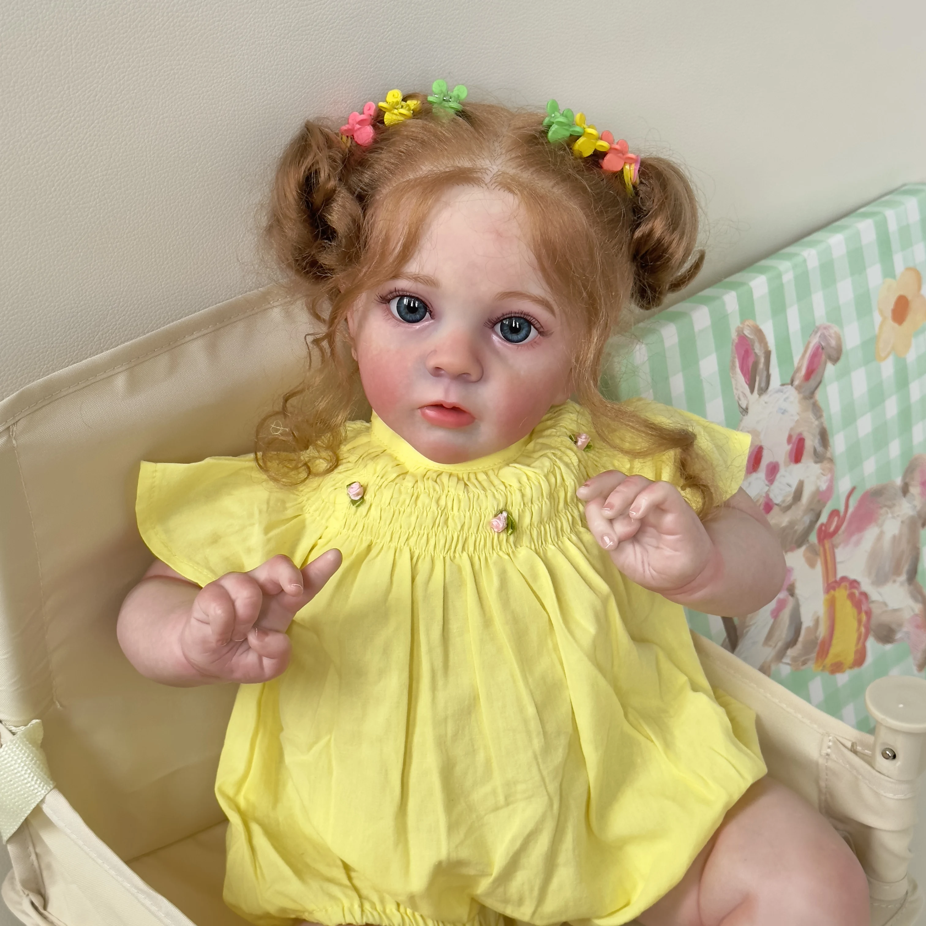 Muñeca vestida lista para regalar