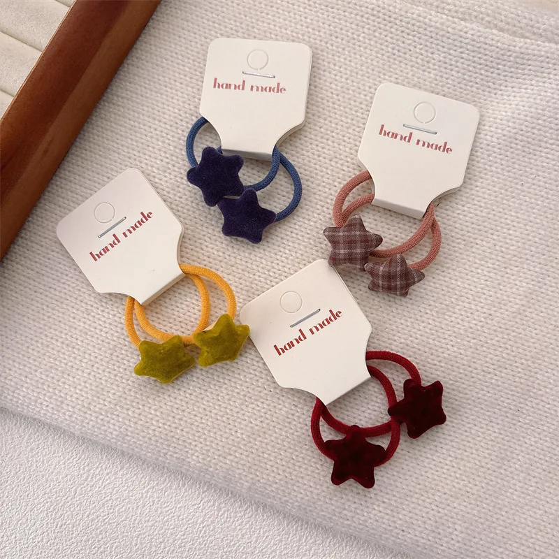 Diadema infantil de cuadros con estrellas rojas y banda elástica - imagen 2