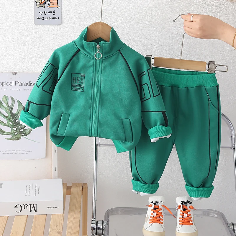 Conjunto bebé de primavera-otoño: chaqueta y pantalón infantil - imagen 5