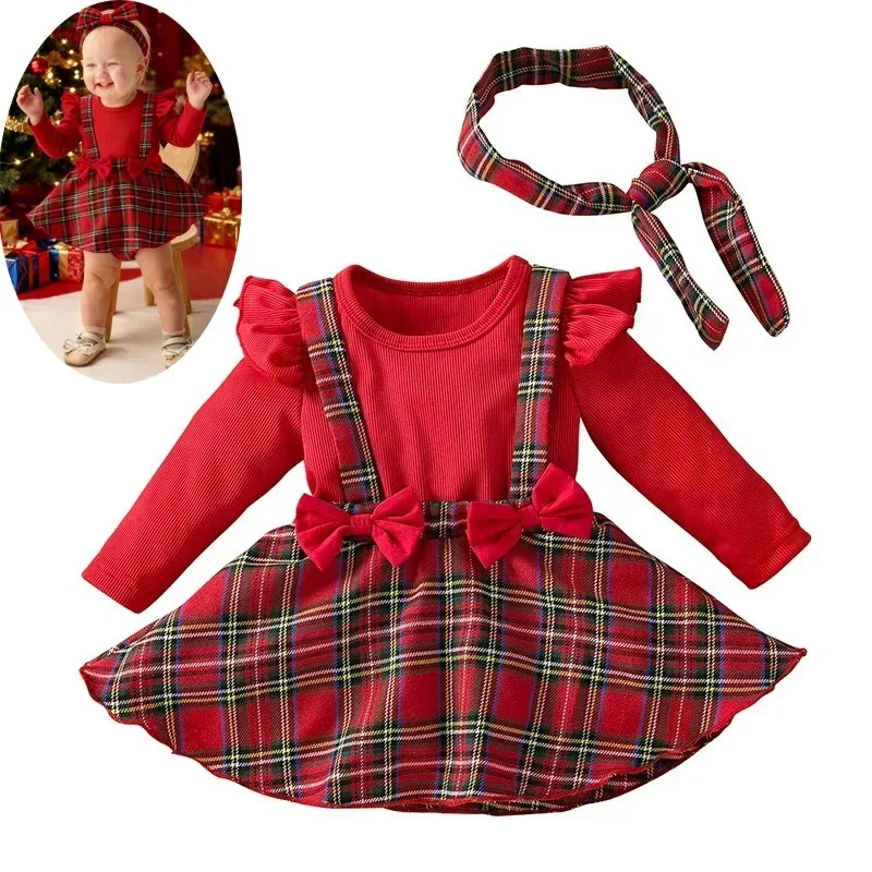 Pelele de Navidad recién nacido a cuadros rojos con volantes