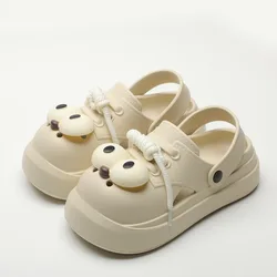 Zuecos infantiles verano con punta cerrada y detalles de ojos