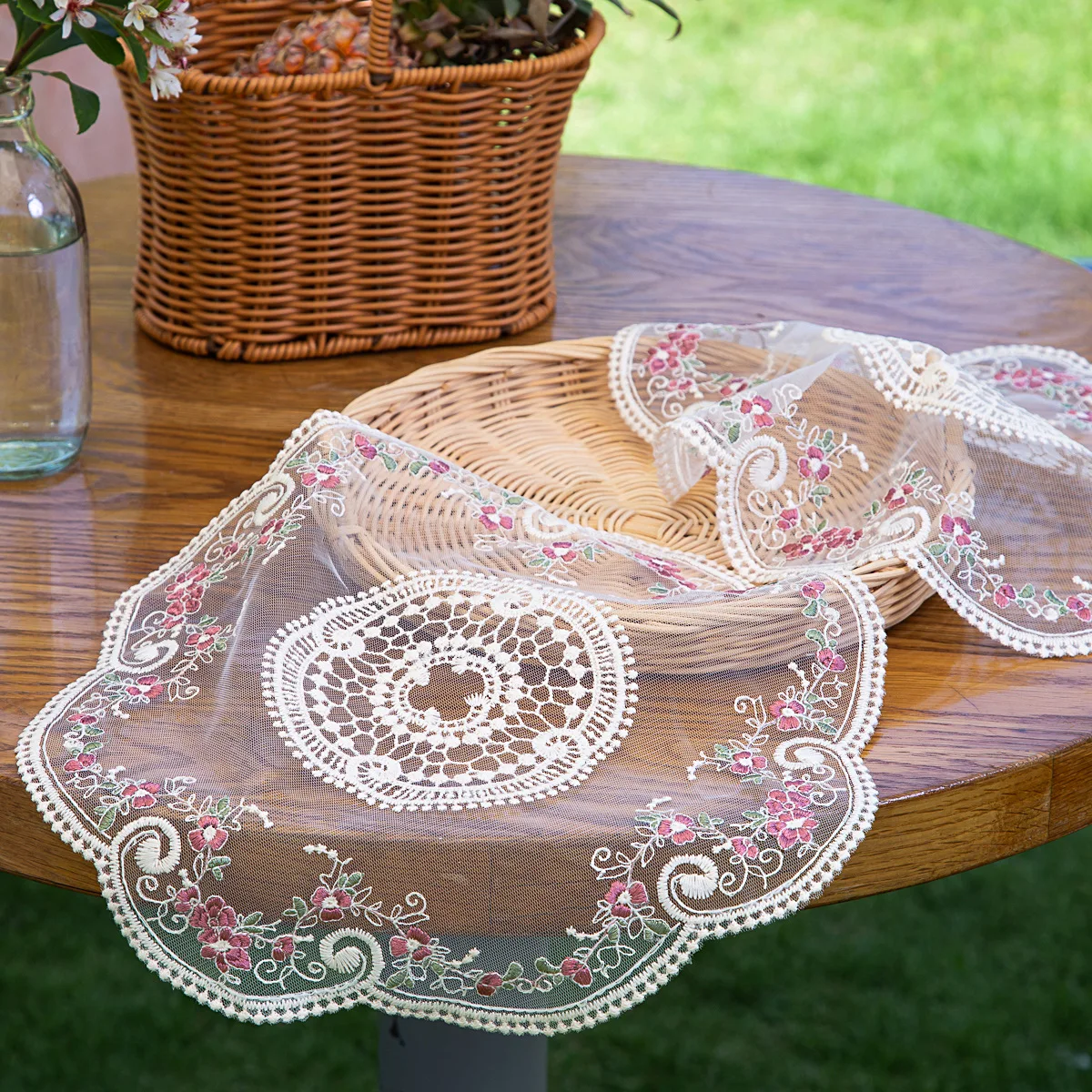 Mantel individual romántico retro de encaje bordado para mesa