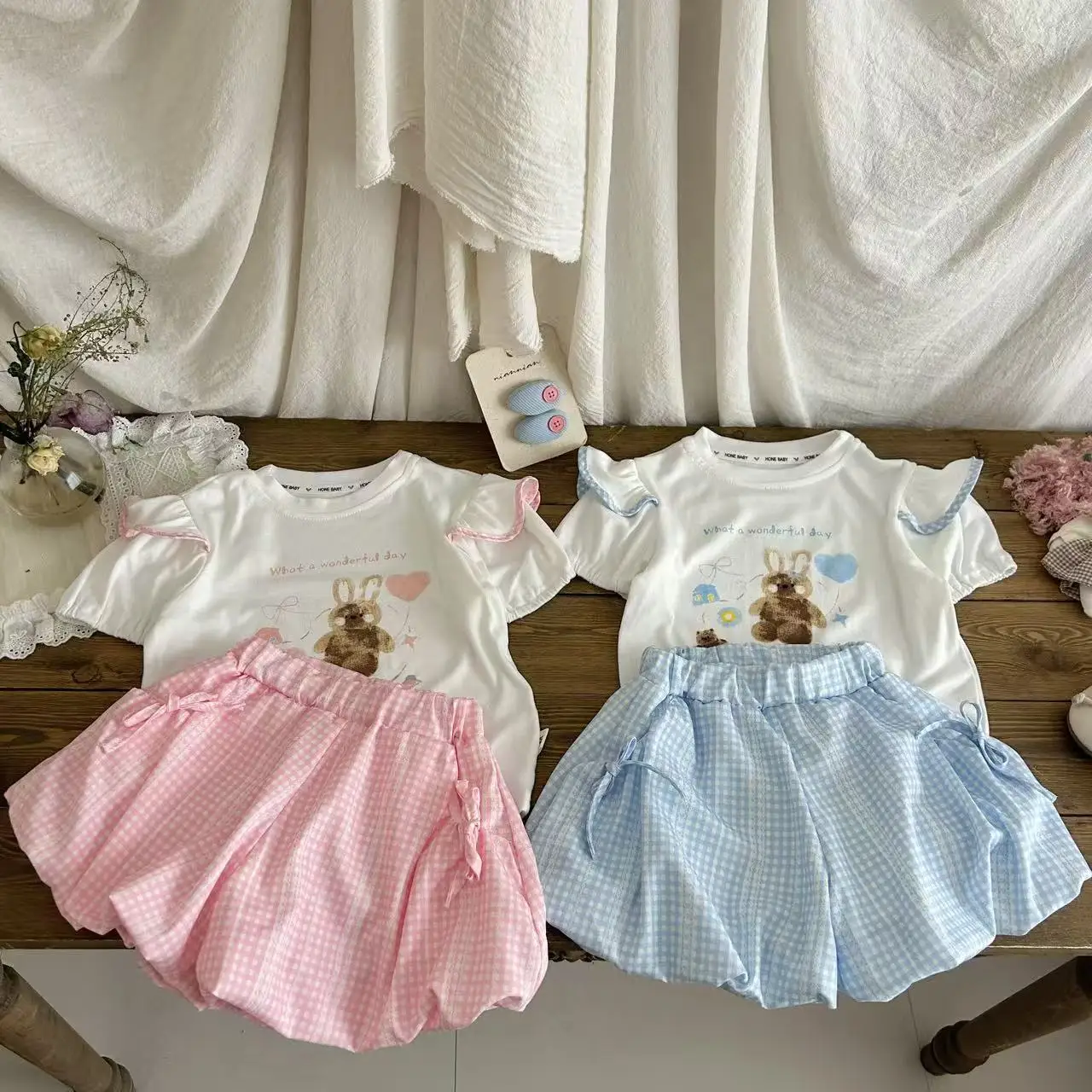 Detalle del estampado y la prenda