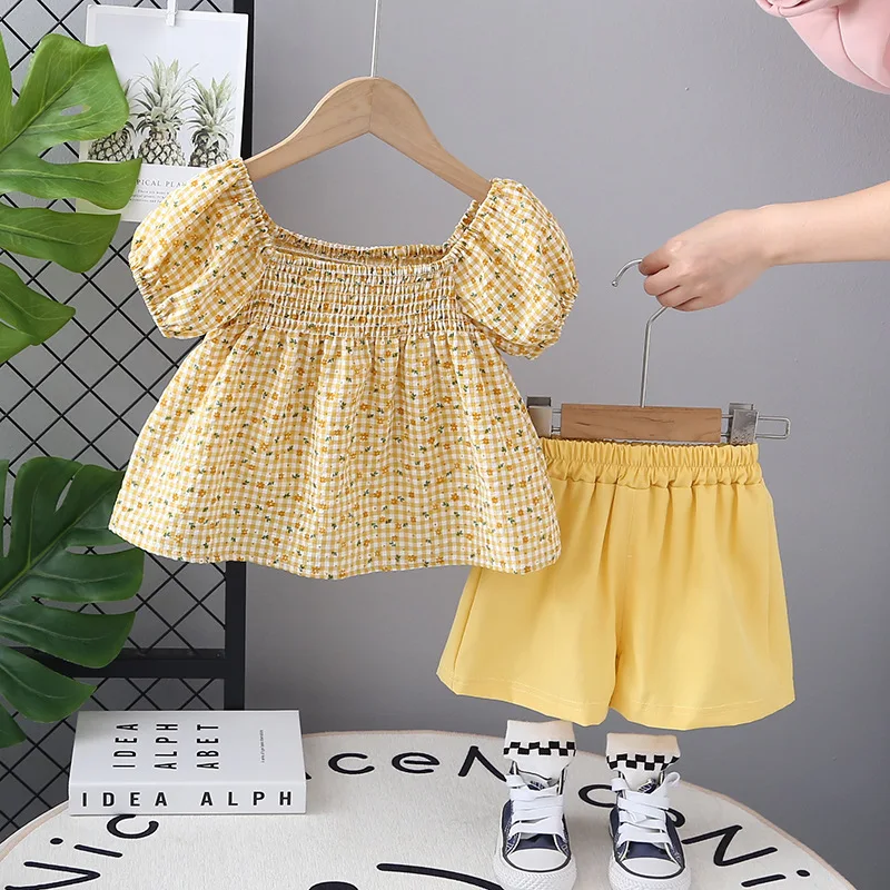 Conjunto de bebé niña de algodón con flores y cuadros: top y short - imagen 3