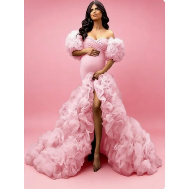Vestido de maternidad sirena de tul suave con hombros descubiertos