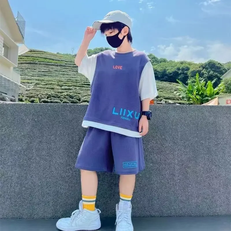 Conjunto de verano infantil con pantalón corto de retazos deportivos - imagen 4